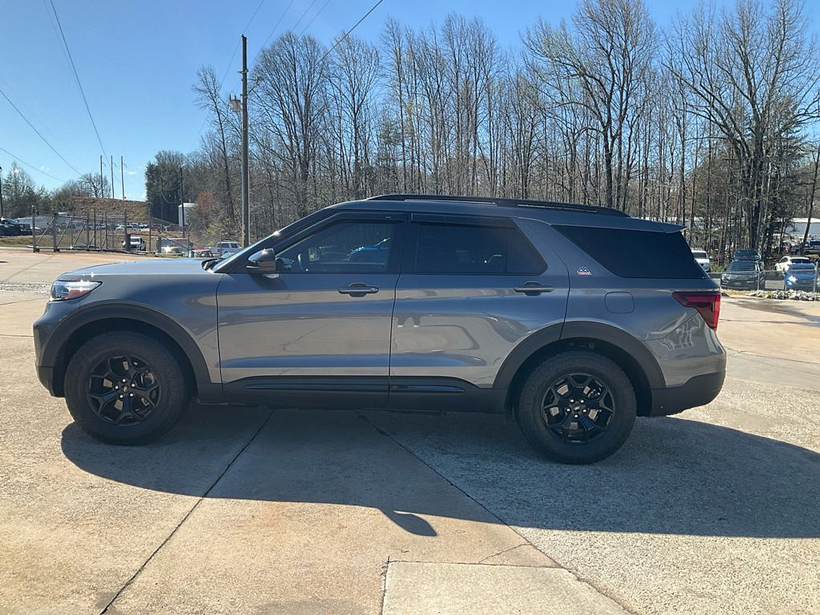 Used 2023 Ford Explorer - photo 1