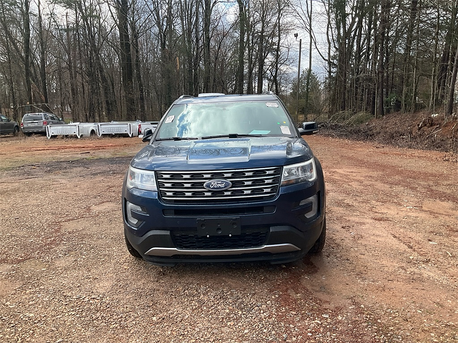 Used 2017 Ford Explorer - photo 2