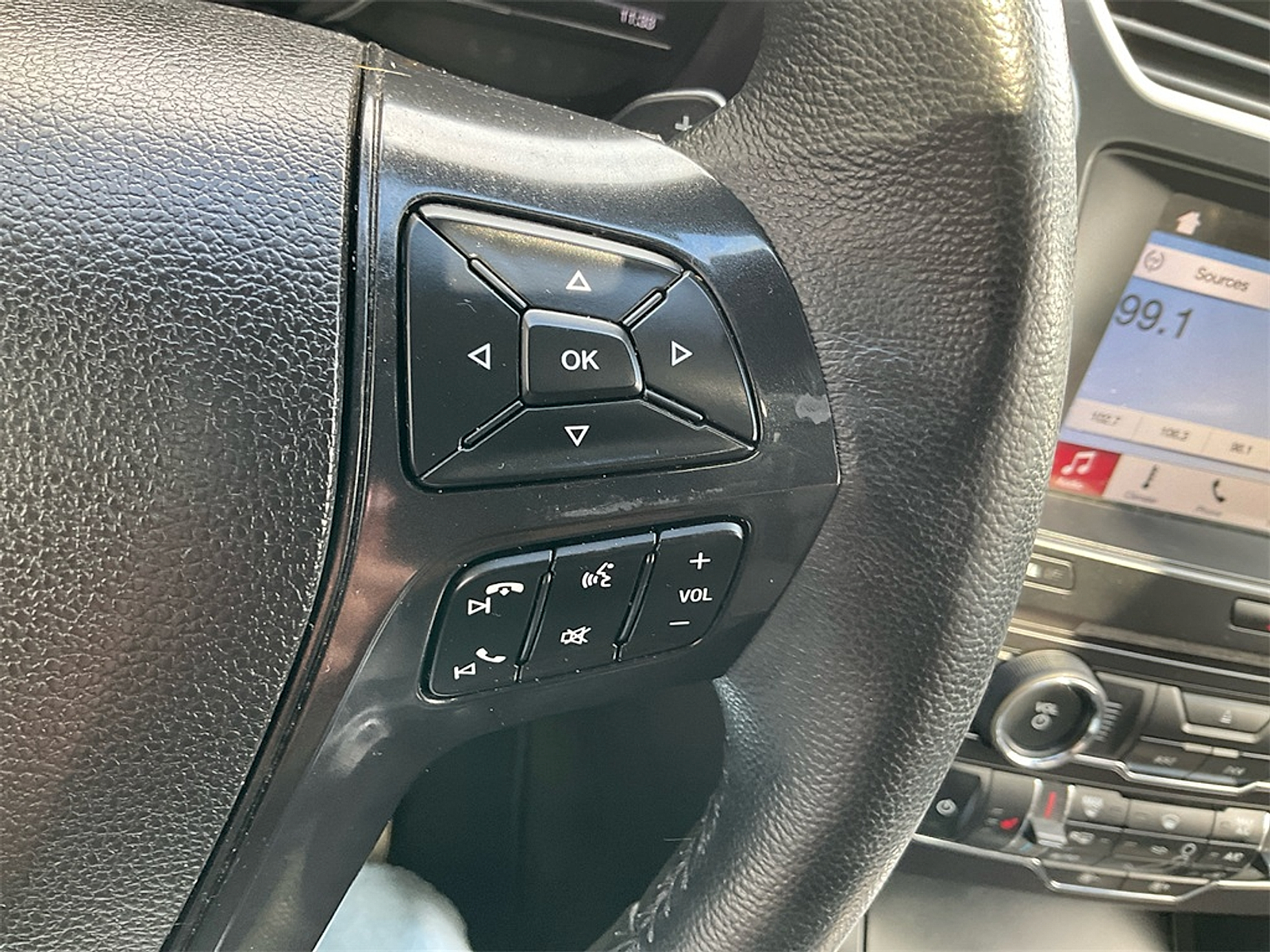 Used 2017 Ford Explorer - photo 22