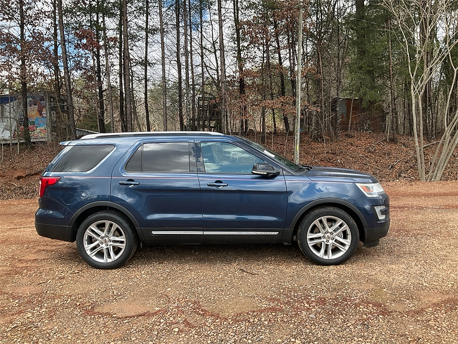 Used 2017 Ford Explorer - photo 6