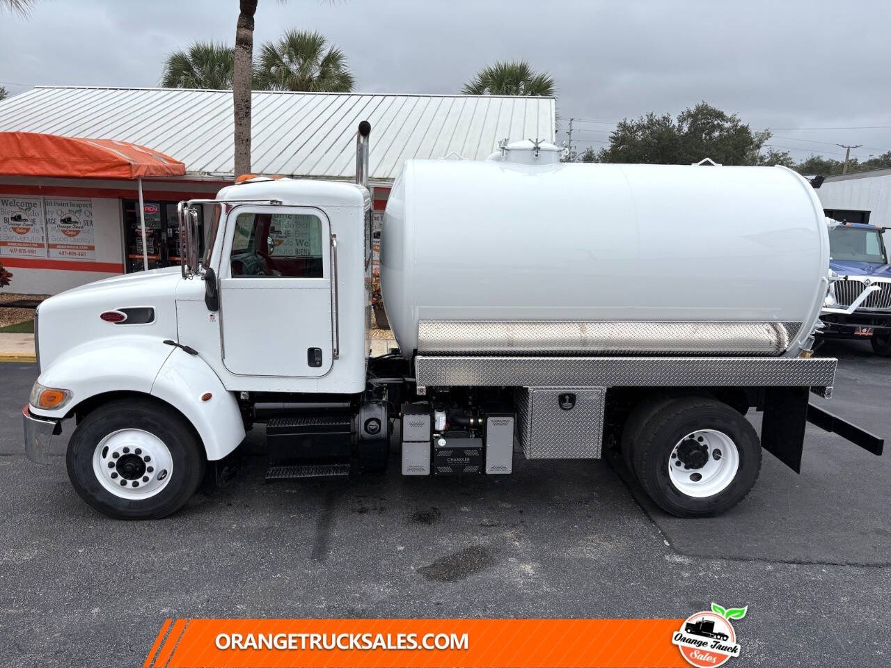 Used 2019 Peterbilt 337 - photo 25