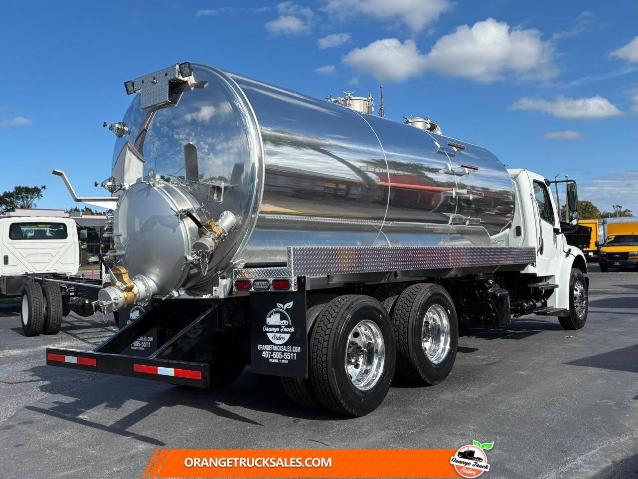 Used 2018 Freightliner M2 106 - photo 17