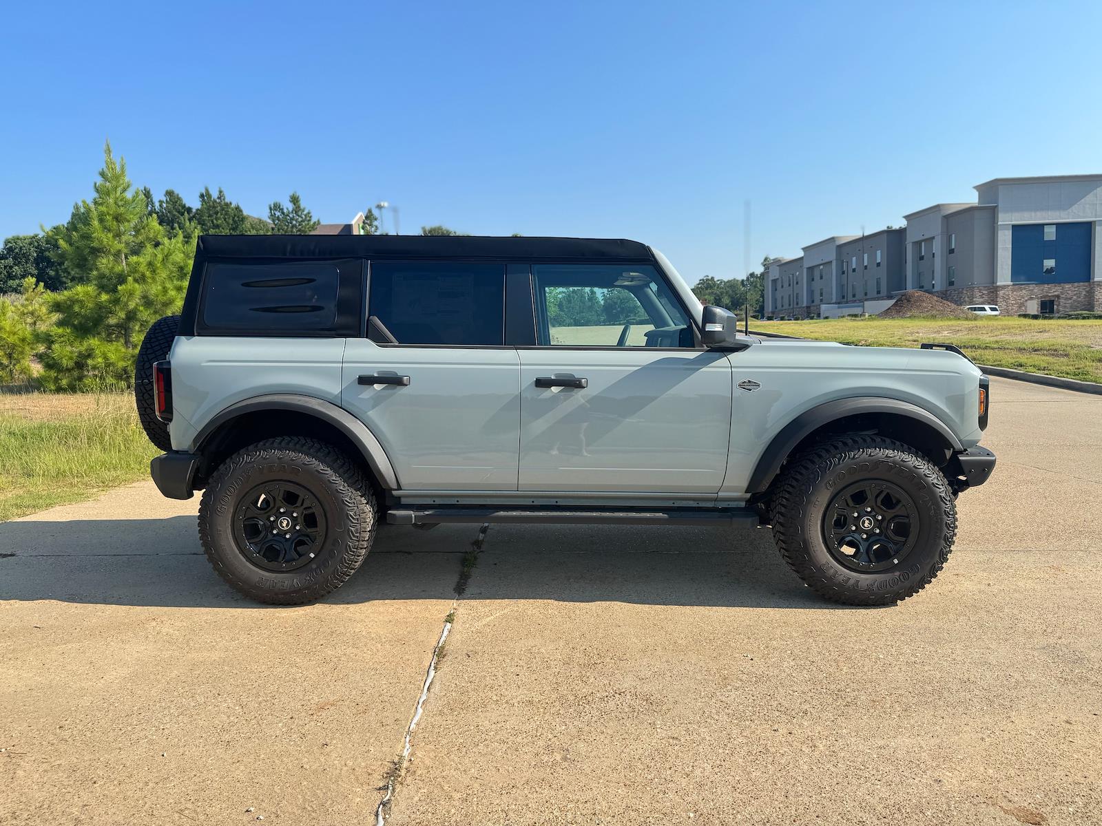 New 2024 Ford Bronco - photo 34