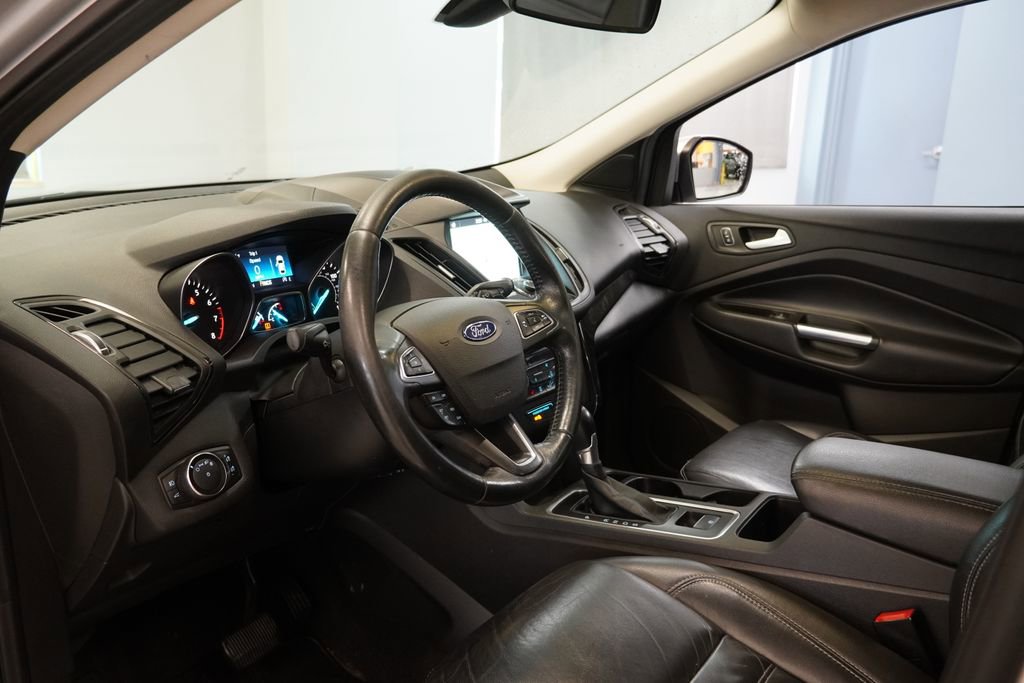 Used 2017 Ford Escape - photo 9